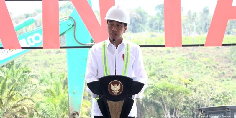 Peletakan Batu Pertama Bandara IKN, Jokowi: Sudah Bisa Dipakai Juni 2024