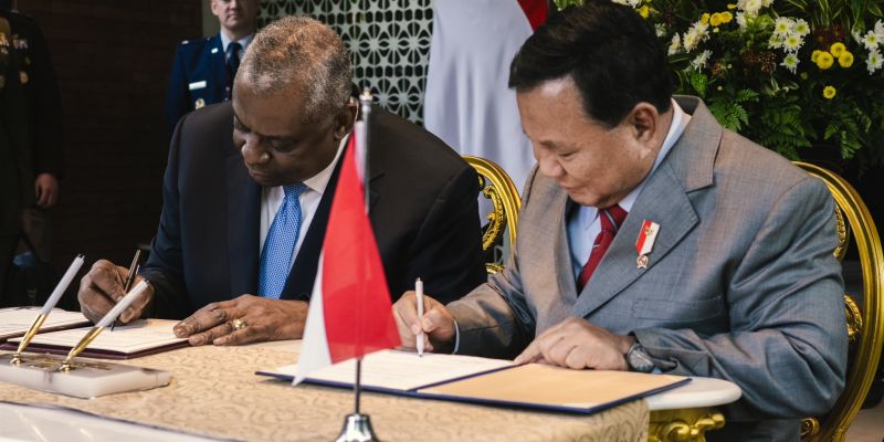 Prabowo dan Menhan AS Teken Perjanjian Kerjasama Pertahanan