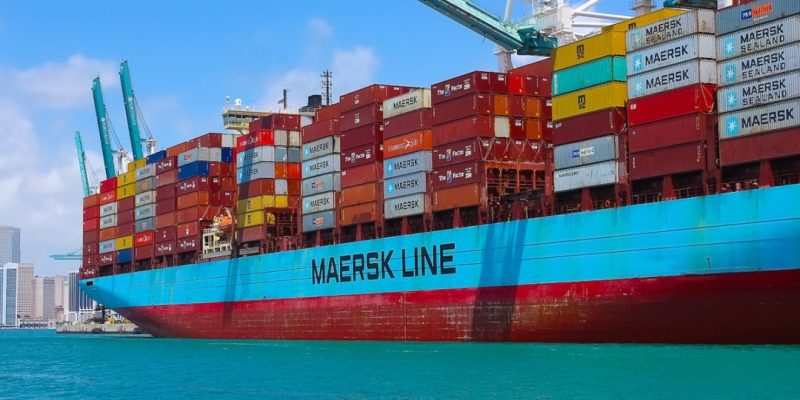Permintaan Lesu, Raksasa Pelayaran Maersk PHK 10 Ribu Karyawan