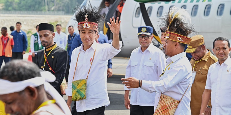 Resmikan 2 Bandara di Papua, Jokowi Ingin Genjot Daerah Ekonomi Baru