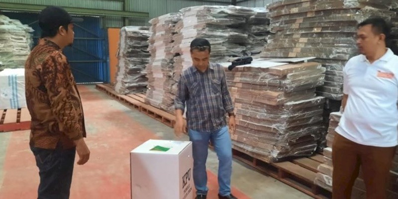 Disimpan di Gudang Bulog, Kelengkapan Logistik Pemilu di Bangkalan Capai 90 Persen