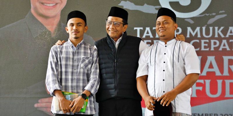 Mahfud MD Janjikan Kesejahteraan untuk Guru Ngaji Hingga Marbot