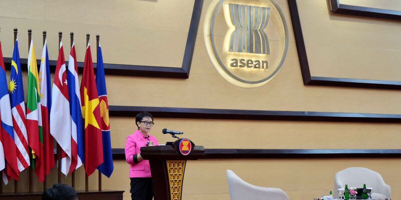 Menlu RI: ASEAN Harus Kerja Keras Pertahankan Stabilitas di Kawasan