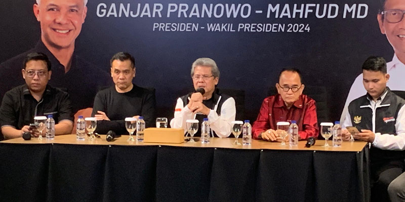Viral Gus Miftah Bagi-bagi Duit, Todung: Ada yang Bentangkan Kaos Prabowo