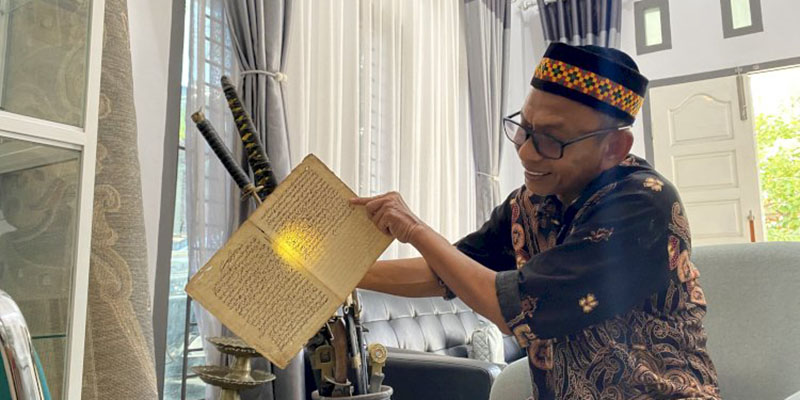 Cek Midi, Sang Penyelamat Manuskrip Kuno Aceh