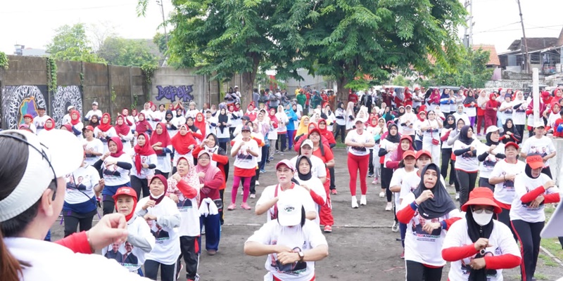 Lewat Senam Sehat, Sahabat Ganjar Ajak Warga Surabaya Jaga Persatuan