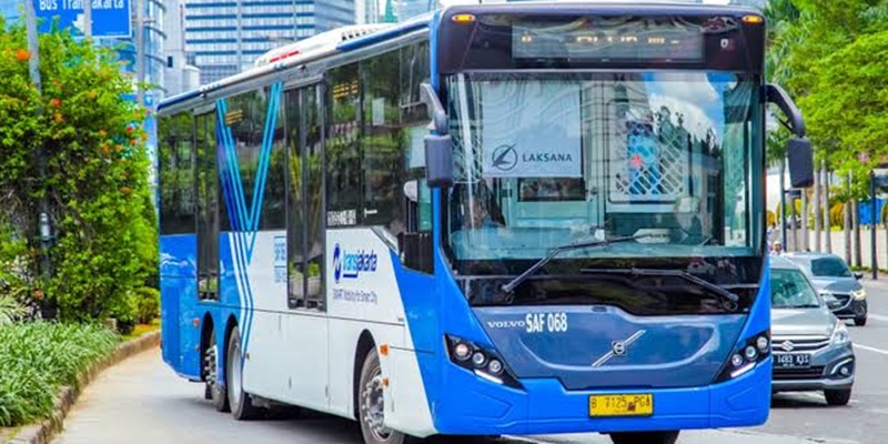 PKS Minta Revisi Larangan Pakai Baju Parpol di Transjakarta