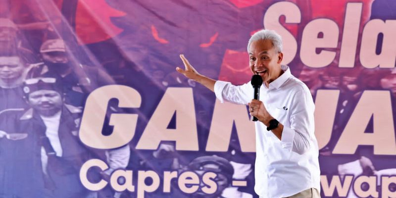 Akan Terapkan "KTP Sakti", Ganjar: Semua Bantuan Cukup Gunakan Satu Kartu