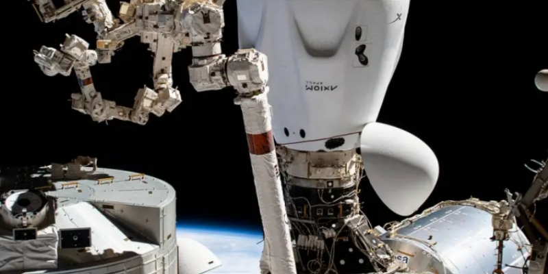 Tahun Depan AS Siap Luncurkan Misi Astronot Swasta Ketiga ke Stasiun ISS