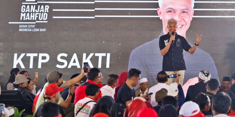 KTP Sakti Diluncurkan, Ganjar Optimistis Bansos Lebih Tepat Sasaran