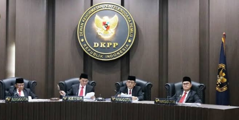 KPU dan Pengadu Saling Perang Argumentasi di Sidang DKPP