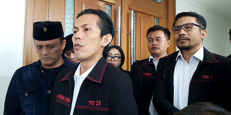 Jokowi, Pratikno, Anwar Usman, dan KPU Dituntut Minta Maaf 7 Hari di Media dan Denda Rp1 Triliun