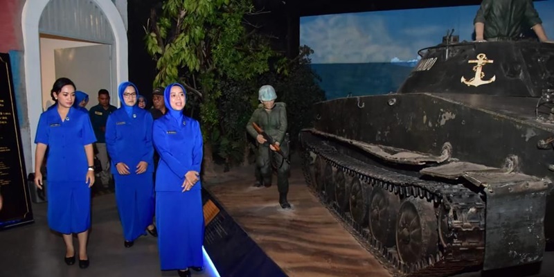 Kunjungi Museum Pusat TNI AL, Ketum Jalasenastri Kenang Perjuangan Kaum Bahariwan