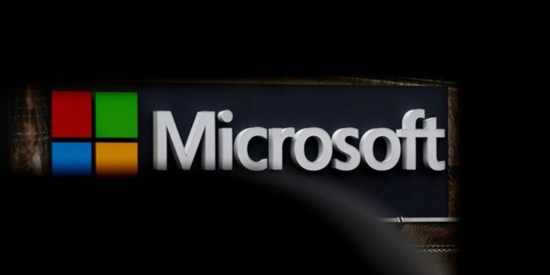 Microsoft Tuding Peretas Rusia Curi Email dan Dokumen dari Akun Stafnya