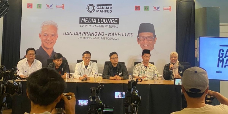 Ketua TKN Ganjar-Mahfud Adu Gagasan Bareng Gen Z di Palembang