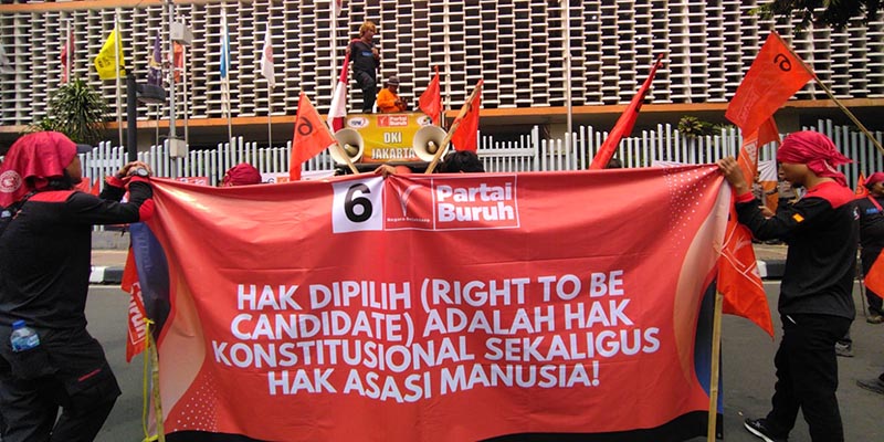 Merasa Didiskriminasi Soal Pencalegan, Partai Buruh Gelar Aksi di Depan Bawaslu