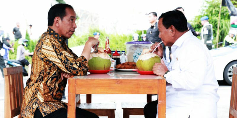 Makan Bakso Bareng Prabowo, Jokowi Tegaskan Penerus Kepemimpinan