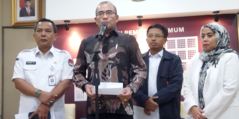 APK di Jalan Bikin Celaka Lansia, Ketua KPU Peringatkan Parpol