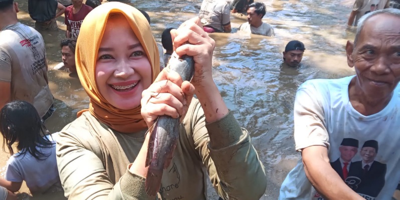 Perkenalkan 21 Program Ganjar-Mahfud, Relawan Gelar Acara Tangkap Ikan