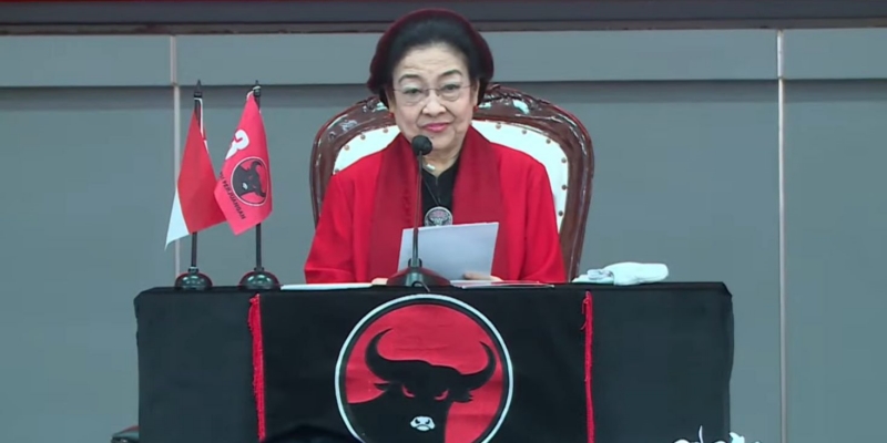 Sembari Senyum, Megawati: Yang Terhormat Bapak KH Maruf Amin Bersedia Hadir