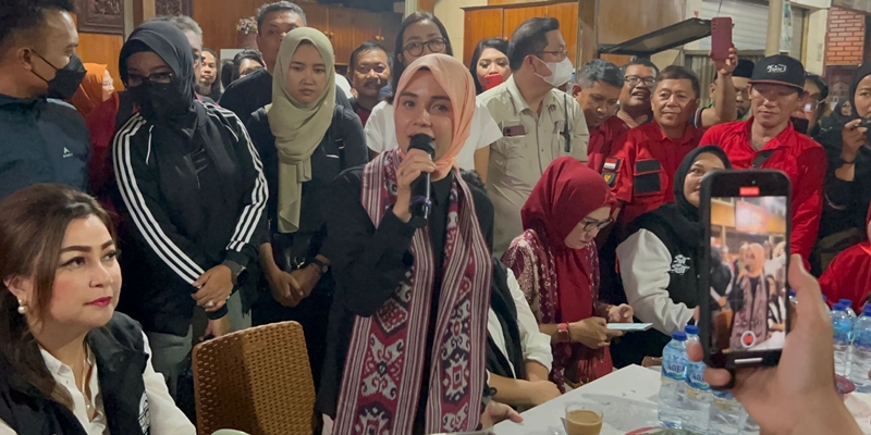 Blusukan di Manado, Atikoh Apresiasi Semangat Warga Menangkan Ganjar-Mahfud