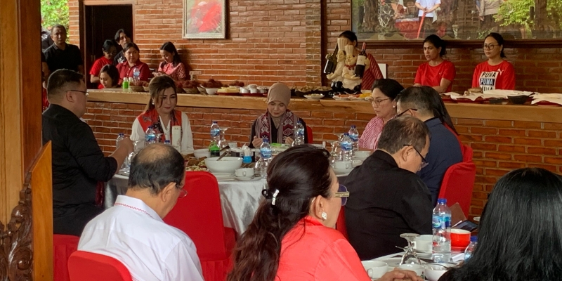 Silaturahmi dengan Tokoh Lintas Agama, Atikoh Pamer Toleransi di Jateng