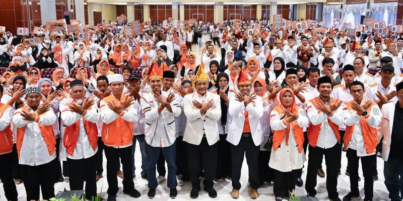 Presiden PKS Ziarah Guru Tua hingga Lantik 1.500 Pengurus Ranting di Palu