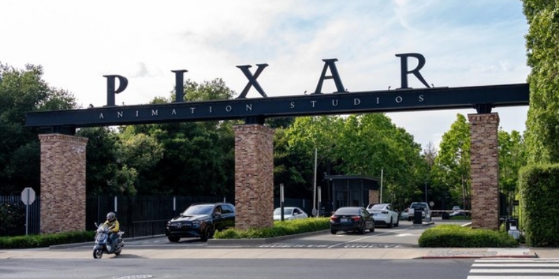 Proyek Rampung, Studio Pixar akan PHK 300 Karyawan