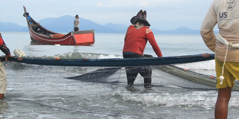 Ribuan Anak Nelayan Aceh Terima Bantuan Pendidikan Hingga Perguruan Tinggi