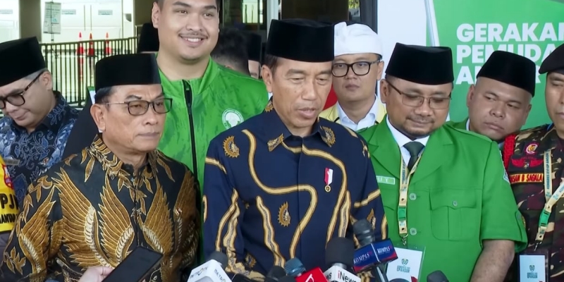Jokowi Anggap Mahfud Mundur dari Kabinet Hal Biasa