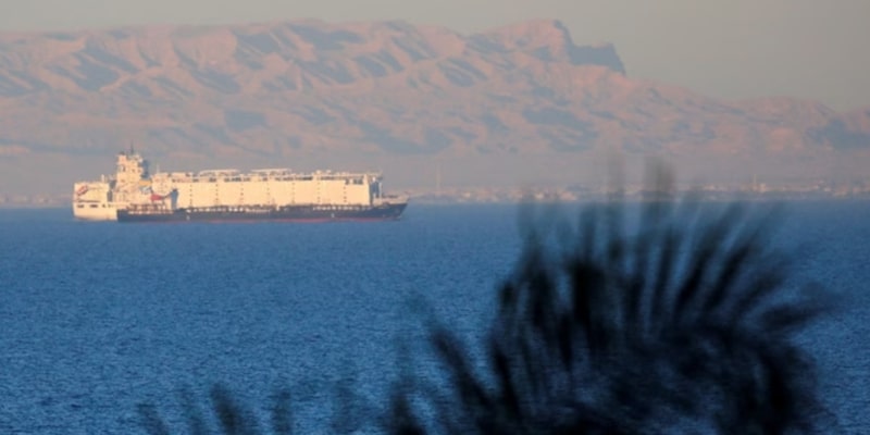 Houthi Serang Kapal Kargo Inggris di Selat Bab Al Mandab