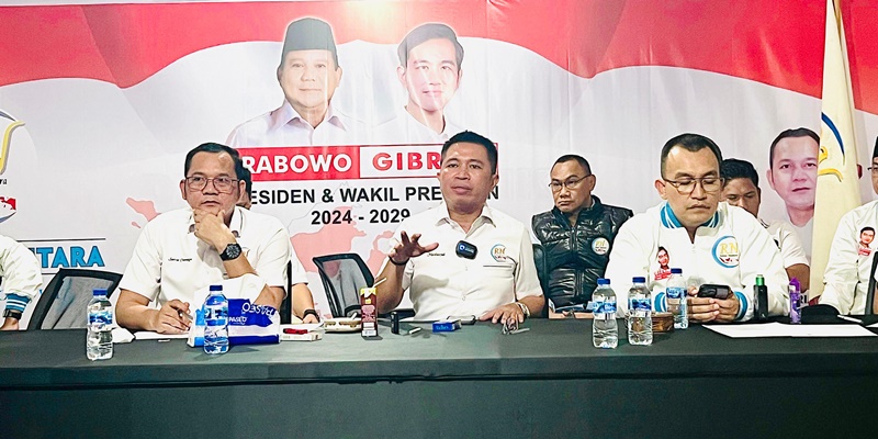 Ahok Tuding Jokowi Tak Bisa Kerja, Rampai Nusantara: Itulah Petugas Partai