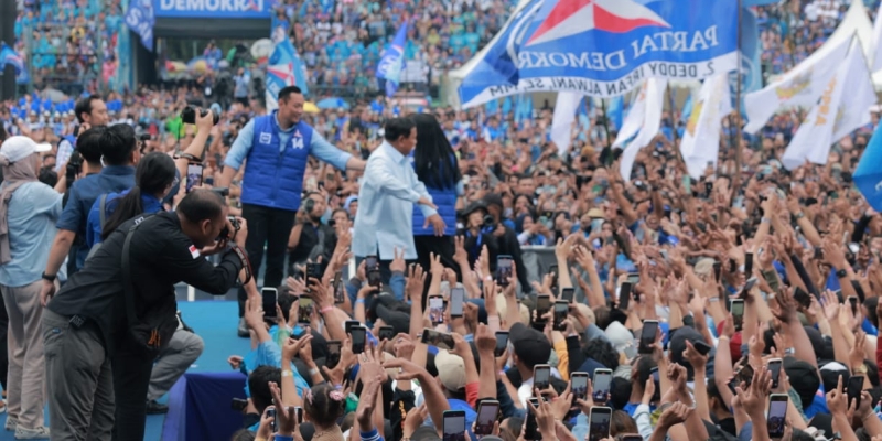 Diisukan Sakit, Prabowo Justru Asyik Berjoget di Malang