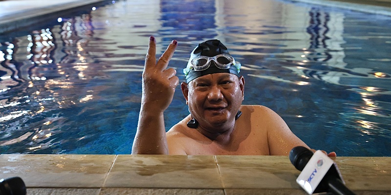Prabowo: Dengan Berenang Saya Bisa Merenung di Air