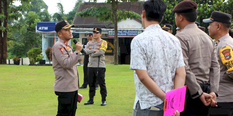 Pola <i>Tactical Wall Game</i> Digunakan Polres Lampung Barat untuk Pengamanan Pleno KPU