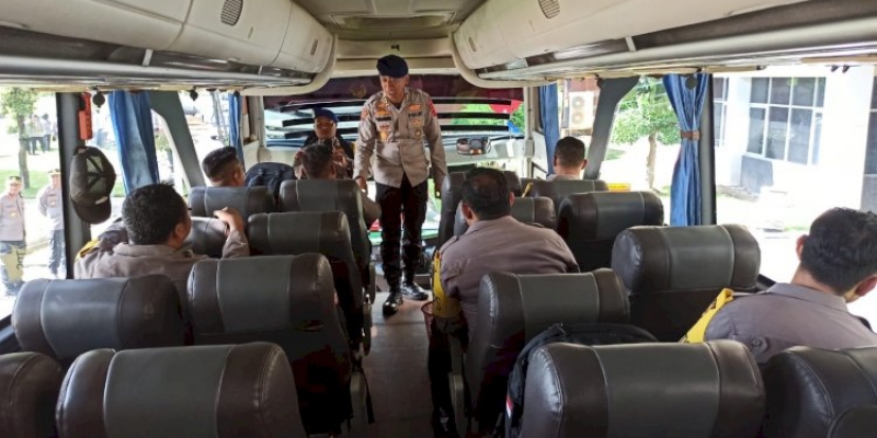 Kawal Pemilu, Polda Jatim Berangkatkan 1.013 Personel ke Daerah Rawan