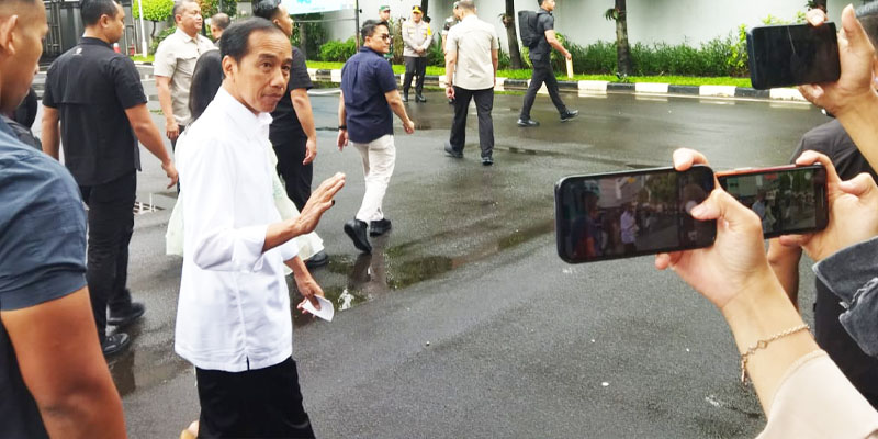 Soal Pilpres Satu Putaran, Jokowi: Kita Tunggu