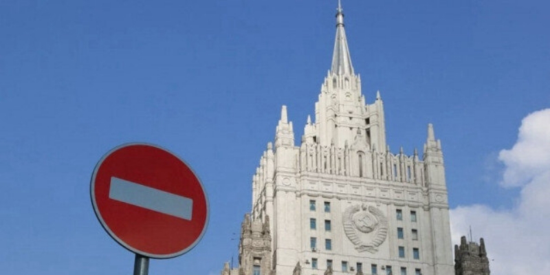 Kementerian Luar Negeri Rusia Jatuhkan Sanksi Terhadap 18 WN Inggris