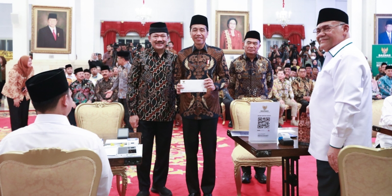 Presiden Jokowi: Berzakat Memperkuat Fondasi Keimanan