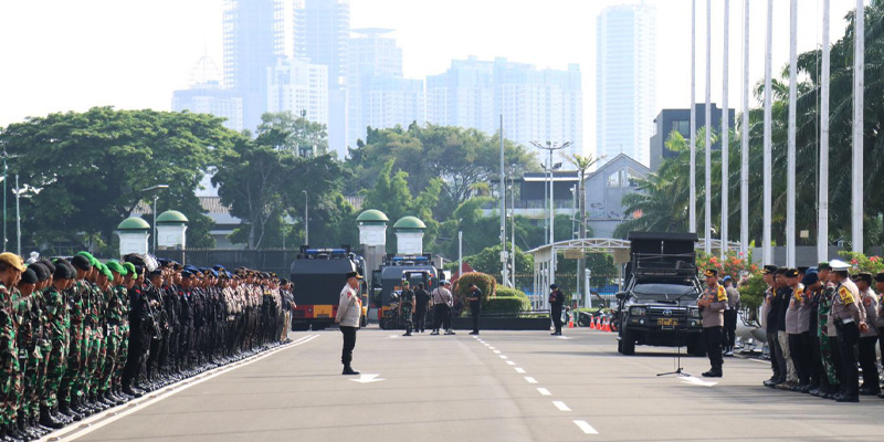 Hampir 4 Ribu Personel Gabungan Amankan Demo di DPR Hari Ini