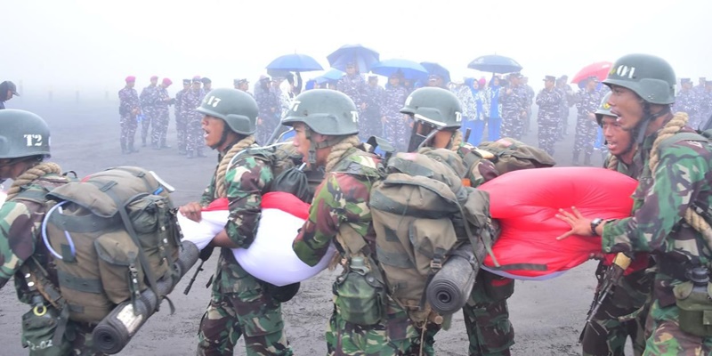 Menembus Kabut Bromo