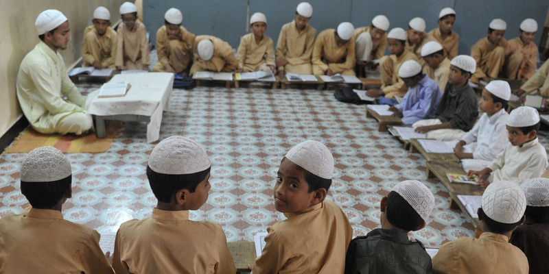 Jelang Pemilu, Pengadilan India Larang Sekolah Islam Beroperasi