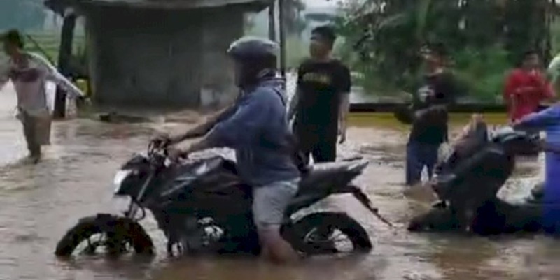 Banjir Kiriman Lereng Argopuro Rendam Puluhan Rumah Warga di Jember