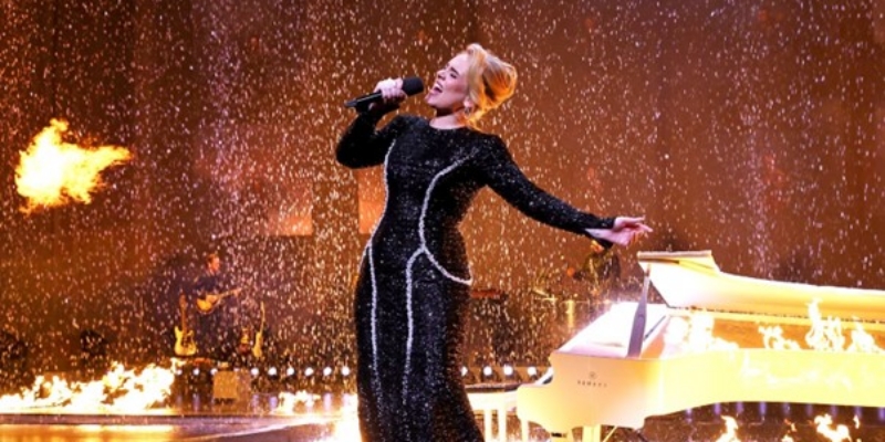 Sakit, Adele Tunda Pertunjukan di Las Vegas