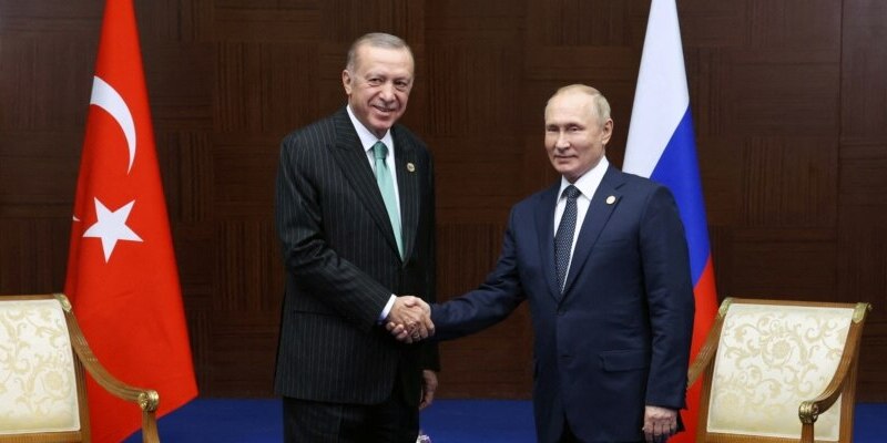 Ucapkan Selamat untuk Putin, Erdogan Tawarkan Diri Jadi Mediator Perang