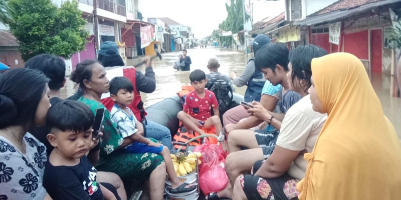 Evakuasi Banjir Bangkalan