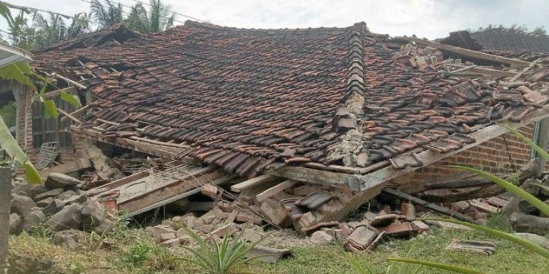 Update Gempa Tuban: 143 KK Terdampak, Kampus hingga RSUD Rusak
