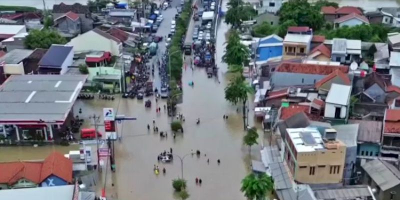 Terdampak Banjir, SPBU Jalur Pantura Kaligawe Tidak Beroperasi