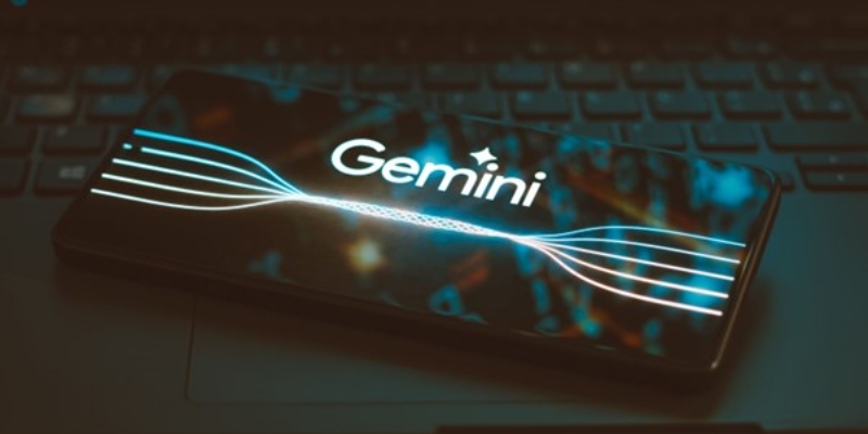 Apple dan Google Diskusikan Rencana Kehadiran Gemini di iPhone