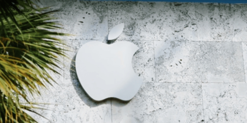 Apple Nekat Buka Toko Lagi di China Meski Penjualan Melorot
